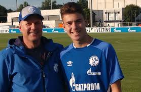 Последние твиты от matthew hoppe (@matthewhoppe9). Germany S Schalke 04 Signs 18 Year Old Matthew Hoppe Soccertoday