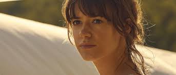 Sizin İçin Stalkladık: Daisy Edgar-Jones