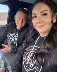 A canceled flight means extra time with my boo thang 😍 even though we have  to do work.