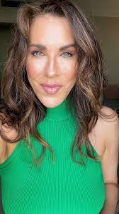 Amy Longoria's Instagram, Twitter & Facebook