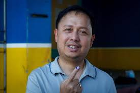 GALLERY NI BOSS TOYO Opisyal nang inilunsad ni Boss Toyo ang kanyang  gallery tampok ang mga ibinenta sa kanyang gamit mula sa mga sikat na  personalidad. Makikita ito sa Kamias, Quezon City.