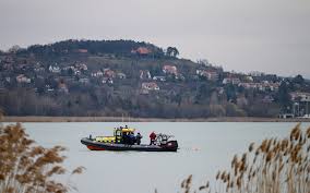 Elhalasztjuk az eseményt az eredeti időpontról. Teli Balaton Atuszas Az Osszes Versenyzo Beert Tihanyba Balasport Hu