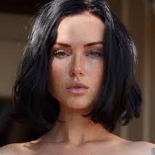 Kayla Lauren's Instagram, Twitter & Facebook