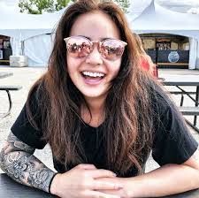 Miranda Sousa's Instagram, Twitter & Facebook