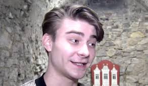 Hvězda seriálu slunečná popsala v rozhovoru pro idnes.cz i to, proč nechodí zásadně na kafe s fanynkami z instagramu. Jeden Z Nejoblibenejsich Televiznich Hercu Marek Lambora Musel Bojovat Za Svuj Sen S Maminkou Fakta Today