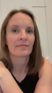 📚Title: Smitten with the Orthopedic Surgeon by Daphne Dyer,  #smalltownromance #allthefeelsromance #beyounique #contemporaryromancebooks  #amreadingromance #medicalromance