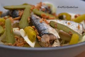 Ensalada De Sardinas Con Cebolla Crujiente En Mil Batallas Sardinas Ensaladas Cenas Rapidas