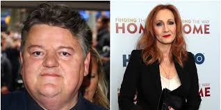 Hagrid actor Robbie Coltrane says people accusing JK Rowling of transphobia  'hang around waiting to be offended' : r/JKRowling