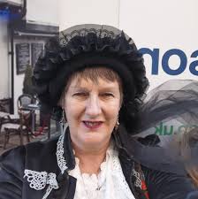 How to care for a dead-looking hydrangea plant?