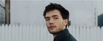 Lust Is Complicated, But Studies Show These 19 Things Make Men More  Attractive to Women : ScienceAlert