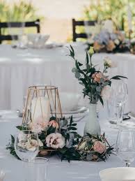 Hochzeits Tischdeko 40 Wunderschone Ideen Fur Runde Tische Runde Tische In Eurer Hochzeits Wedding Table Centerpieces Wedding Table Decorations Wedding Table