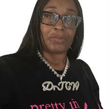 Melissa Cloninger's Instagram, Twitter & Facebook