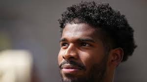 Kelly Verna's Instagram, Twitter & Facebook