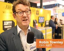 Robin Townley's Instagram, Twitter & Facebook