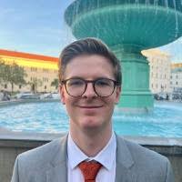 100+ perfiles de «Baldauf»