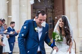 Η συγκεκριμένη καταγγελία, η οποία έχει δοθεί και στο. O Romantikos Chic Gamos Ths H8opoioy Hlianas Arabh Kai Toy Spyroy Royfoy Sthn Megalonhso Ogamosmas Gr