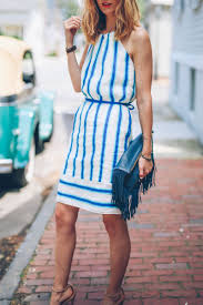 Collared shirts are required for men. What To Wear On A First Date We Asked The Experts The Everygirl