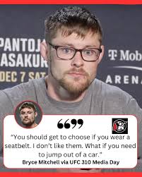 👀 On this day in 2009 Kimbo Slice made his #UFC debut, defeating Houston  Alexander via decision. 👊