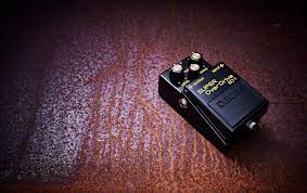 Les nouvelles fonctionnalités de rembobinage de l'action en cours pour reprendre le jeu après une vie. Boss Sd 1 Limited Edition 40th Anniversary Guitar Effects