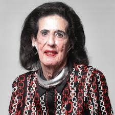 Vera Gross's Instagram, Twitter & Facebook