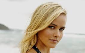 7 isabel lucas, isabel mayo fondo de pantalla