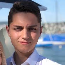 Daniel Bieber's Instagram, Twitter & Facebook