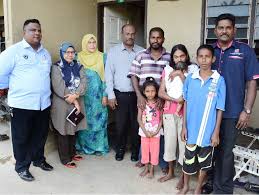 Jabatan kebajikan masyarakat (jkm) merupakan salah satu jabatan / agensi yang bertanggungjawab menyediakan bantuan kewangan buat kumpulan sasar yang di dalam kesusahan. Jkm Bantu Remaja Sambung Belajar