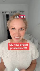 ▪️ ORGANIZING ▪️ Happy Saturday everyone! I'm spending my day organizing my  bookshelf, decorating for fall, andddd watching halloween-y movies! And  while watching Beetlejuice... I've come to the conclusion that I absolutley