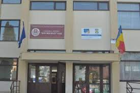 Ioana constantinescu, managerul unei importante institutii scolare de profil din orasul iasi anume colegiul tehnic ion holban! Admitere Colegiul Tehnic Ion Holban Iasi