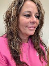 Ginger Dow's Instagram, Twitter & Facebook