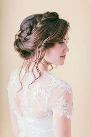 Perfect Hairstyle For A Romantic Relaxed And Bohemian Wedding Day Look Blooming Beauty By Cammy Hair Styles Curly Hair Styles Vintage Hairstyles