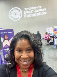 ✨ COVER REVEAL at NYCC ✨ I can finally share it with you… the 2nd and final  book in the Garden of Light and Shadow series is HERE! 🌿⚔️ If you're coming