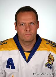 Eishockey News aus der Eishockey Oberliga Süd, West, Nord, Ost