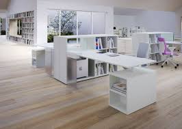 Dapat desain yang tepat kurang dari 7 hari. Desain Interior Kantor Minimalis Dan Modern By Accsoleh Medium