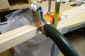 木材をまっすぐ切るのって難しいですよね 私はdiyが好きなので ノコギリは使い慣れている方ですが それでもまっすぐ切るのは難しい 今回はｄｉｙ初心者でも木材をまっすぐ切ることのできる道具を購入したので紹介したいと思い インテリア 収納 収納 木材