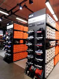 Nike sales sdn bhd is based in malaysia, with the head office in petaling jaya. Anpassen Das Bett Machen Weste Nike Factory Outlet Malaysia Arthur Conan Doyle Begeistert Lesen