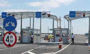 Se circulă din nou pe la vama nădlac ii, de pe autostrada a1, care a fost închisă pe ambele sensuri din cauza unei defecţiuni la. 17 000 Euro Din Fondurile Dna Ar Fi Fost DaÈ›i Ca MitÄƒ MomealÄƒ In Dosarul Vama NÄƒdlac 2 Special Arad Ultimele È™tiri Din Arad