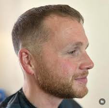 Haircut services in central Cortes, booking available