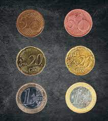 Sehr einfaches experiment, das jeder nachmachen kann und man benötigt nur alaun wasser und hirschornsalz(ammoniumhydrogencarbonat). Experimente Mit Salz Versuche Fur Zuhause Geolino