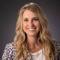 Angie Robertson's Instagram, Twitter & Facebook