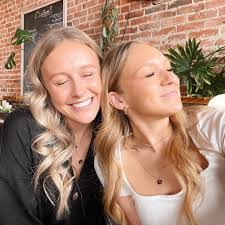 Alyssa Leanne's Instagram, Twitter & Facebook