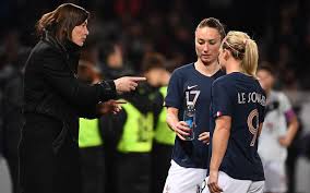 Ce soir, à 21h, le premier match de la coupe du monde féminine 2019 se tiendra entre la france et la corée du sud. Coupe Du Monde Feminine Sur Quelles Chaines Et A Quelle Heure Voir Les Matchs Le Parisien