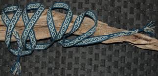 Das älteste brettchen, das bei ausgrabungen gefunden wurde. 27 12 2020 Historisches Muster Brettchenweben Kunst Und Handwerk