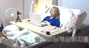 Netizens Are Loving Mamamoo Solar S Bed In Latest Youtube Video Kpopmap Kpop Kdrama And Trend Stories Coverage She shared that it's a wordplay from the musical notes do, so, la, si. netizens are loving mamamoo solar s bed