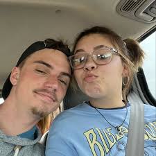 Corbin Kinney (@815_ckorbin) • Threads, Say more