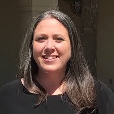 Jennifer Everett's Instagram, Twitter & Facebook