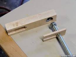 To illustrate this, i did it with one of my bars that was already glued up: How To Make A Wooden Bar Clamp Ibuildit Ca