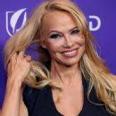 Criss Angel Meets Holly Madison's Parents