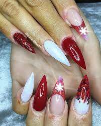28 Most Beautiful And Elegant Christmas Stiletto Nail Designs Christmas Nails Stiletto Nails Stiletto Nails Designs