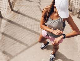 Les féculents comme la semoule de maïs, les pâtes al dente, la pomme de terre vapeur et le riz complet sont vivement recommandés avant le. Faut Il Manger Avant Ou Apres Le Sport Doctissimo